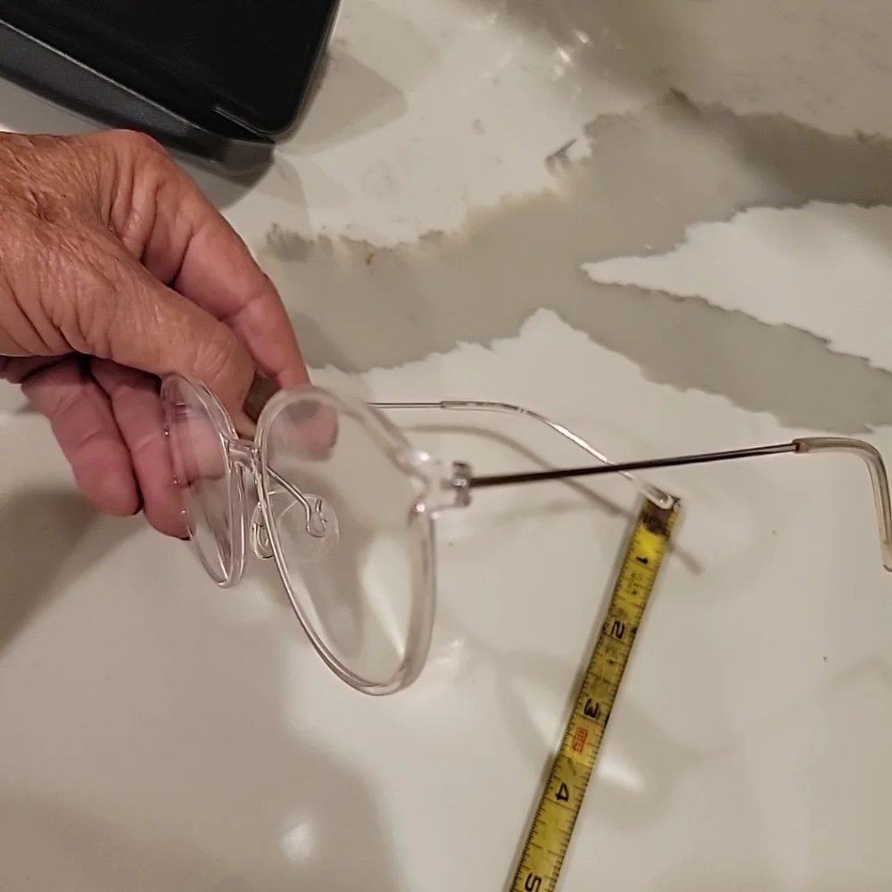 Clear Frame Glasses Very Lightweight